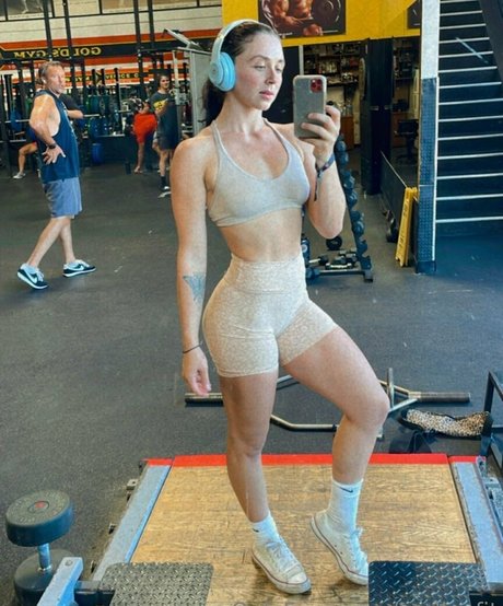 mollygfit nice pornstar images