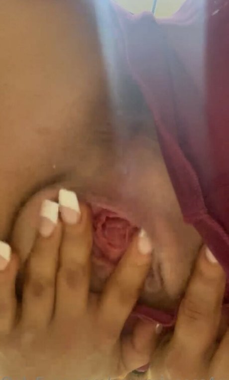 yourprincess4ever model pretty photos