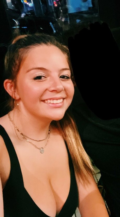 Kaylee S nice pornstar photos