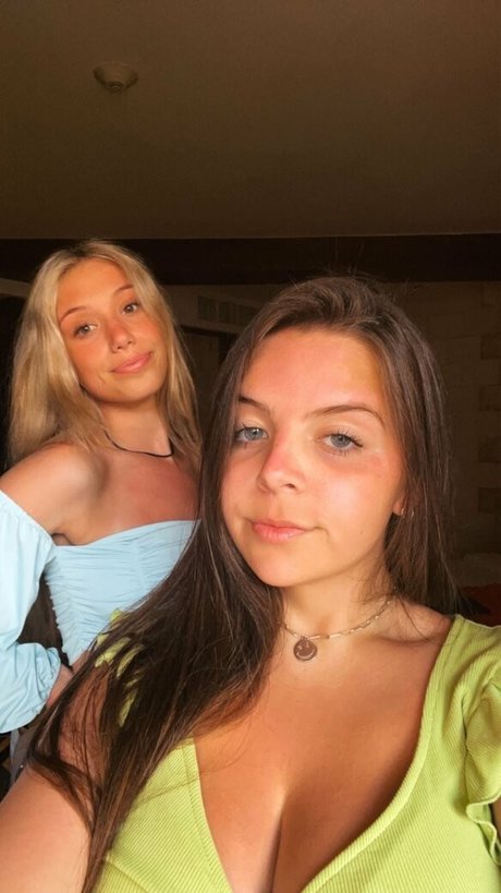 Kaylee S erotic star picture