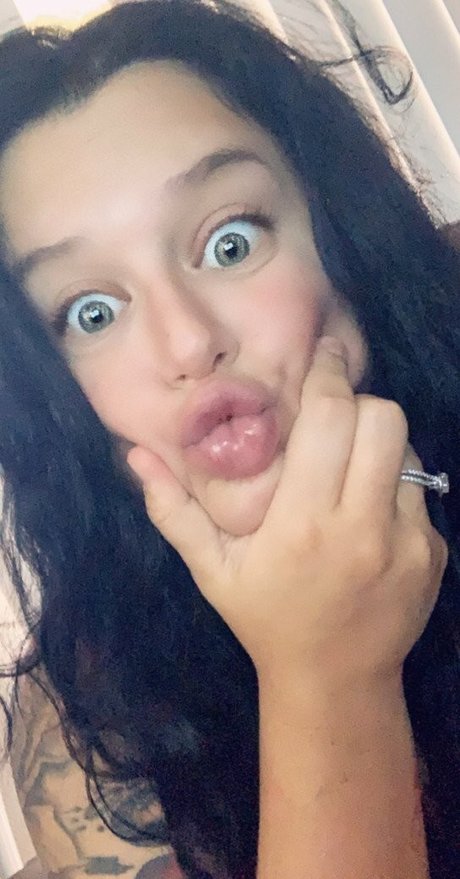 Ashley Dawn model nice pic