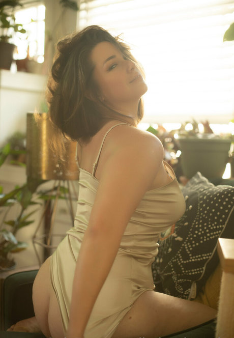 Lindsay Geektron xxx actress photos