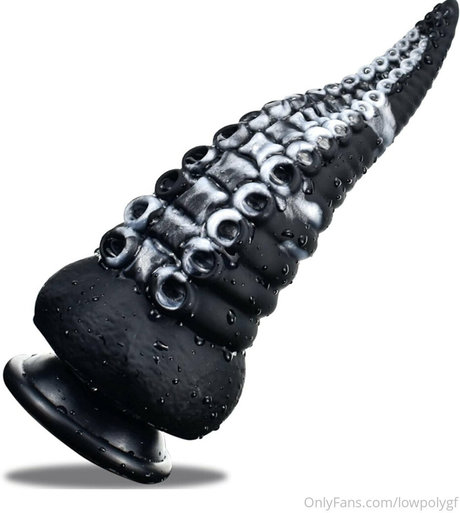 lowpolygf pornstar erotic image