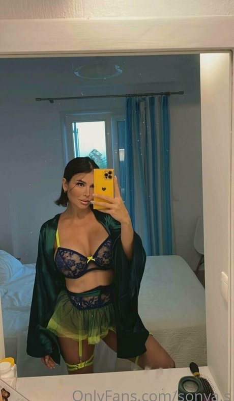 sexysonyaa xxx star photo