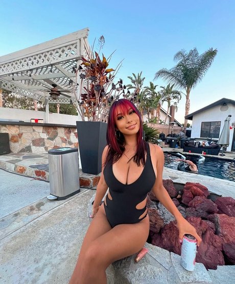 Thestarvasquez star sexy gallery