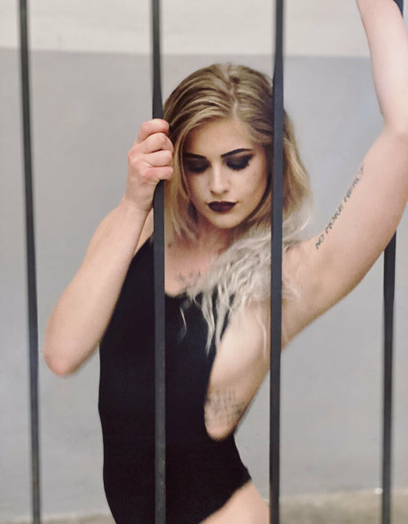 joymontana pornographic actress gallery