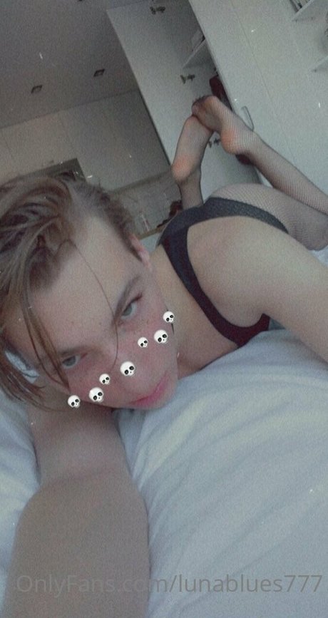 lunablues777 exclusive star pic