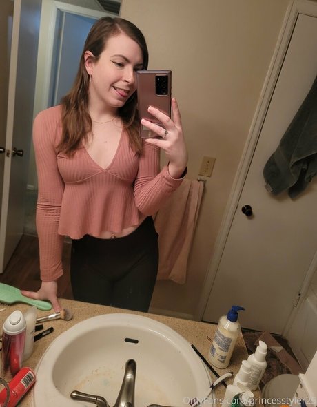 pregnant ebony onlyfans pretty picture