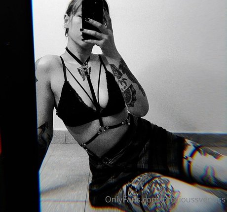 precioussvenuss model nudes gallery