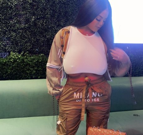 Lavish Styles pornstar nude photos