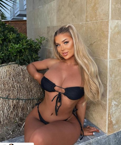 Eve Gale model beautiful photo