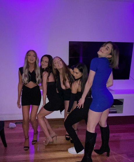 Dannielle Ashurst porn actress picture