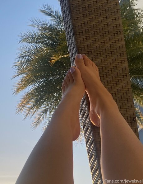 jewelsval model nudes image