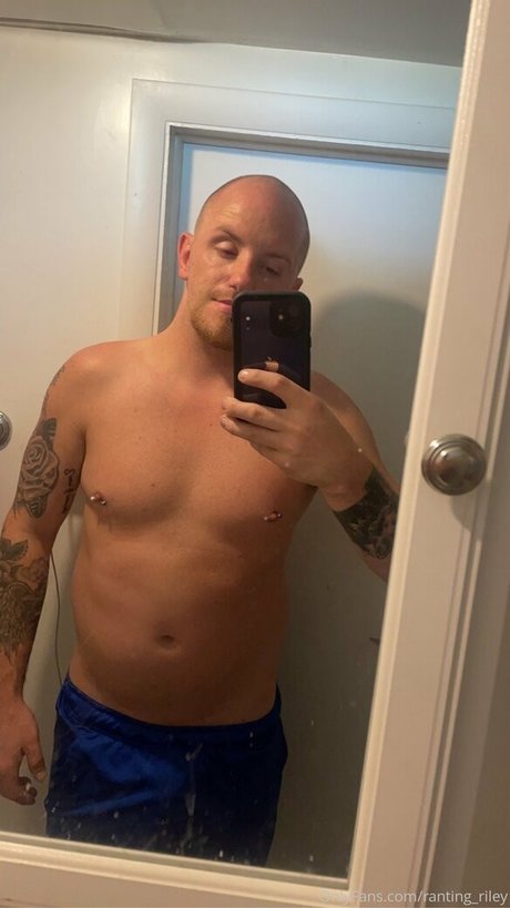 ranting riley star exclusive image