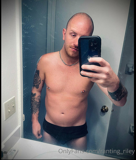 ranting riley pornstar perfect pictures