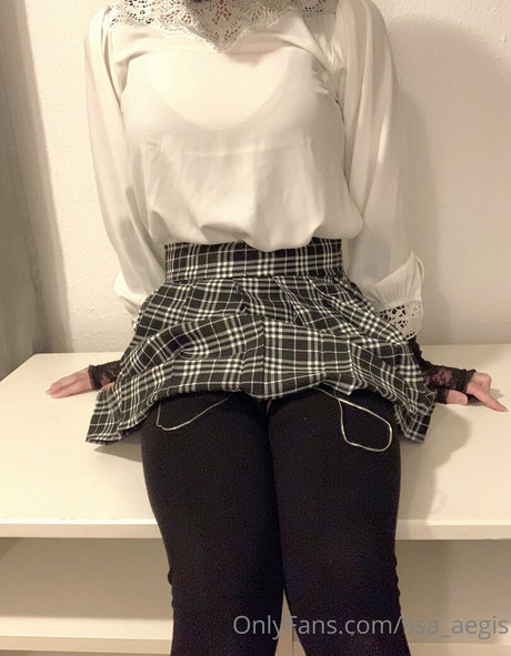 lisa aegis model hot gallery