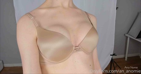 an anomie sexy pornstar photo