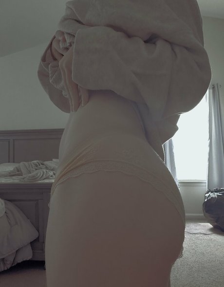 brown onlyfans perfect picture