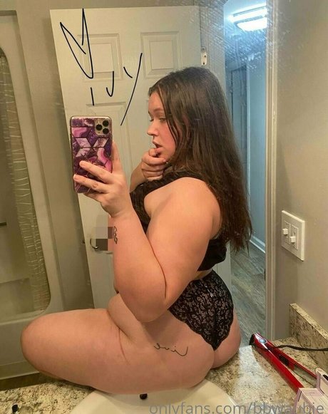 bbwaubie sex model pic