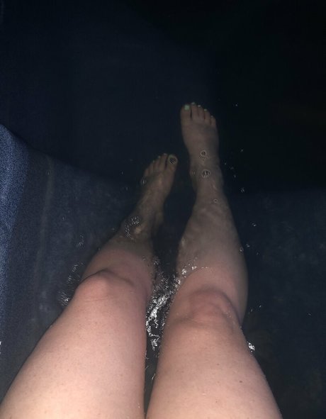 busty brunette onlyfans sexy nudes archive