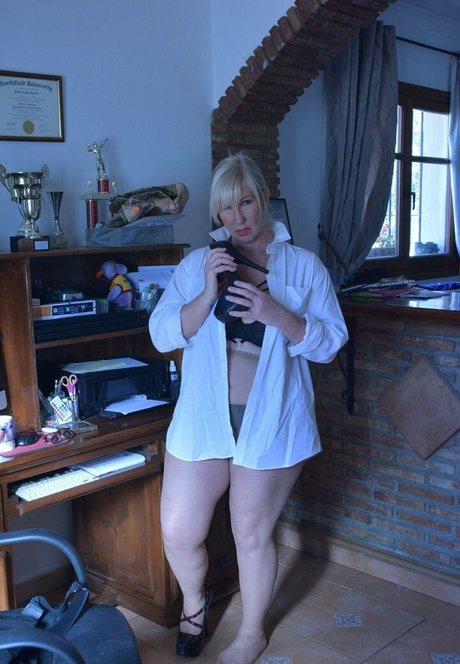 melodycharm1 nudes model photos