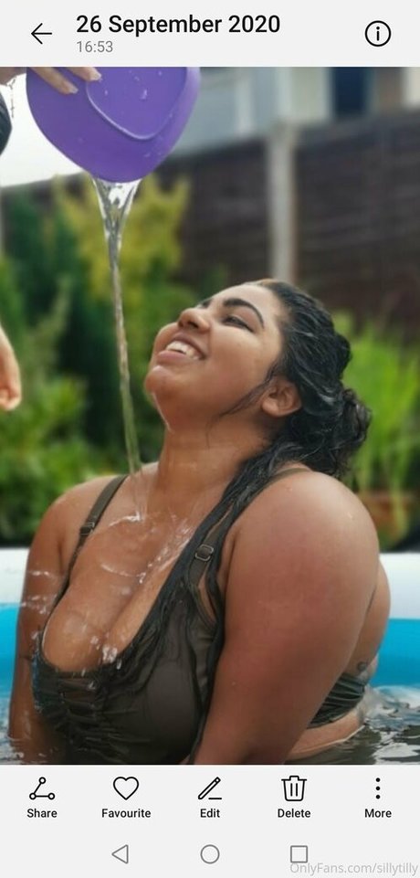 sillytilly pornstar sexy gallery