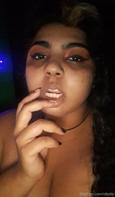 sillytilly art star gallery