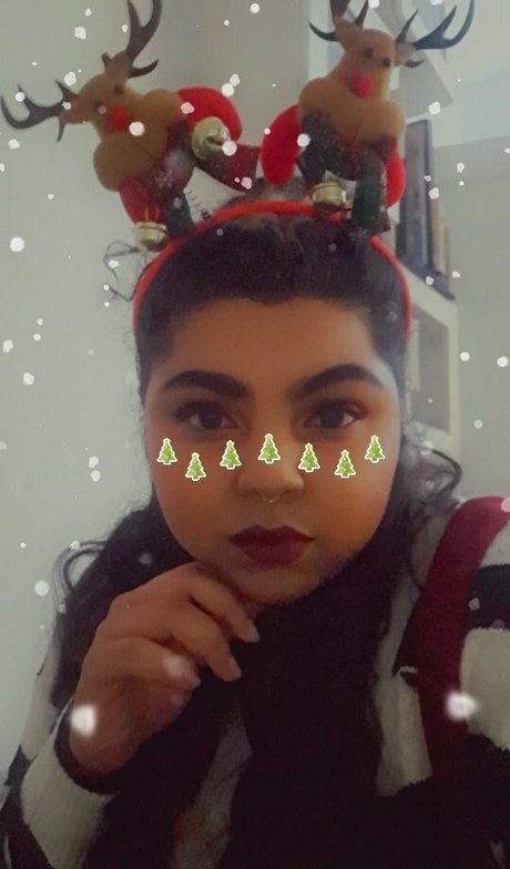 sillytilly model high quality galleries