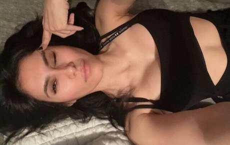 Cristina Vee model hot galleries