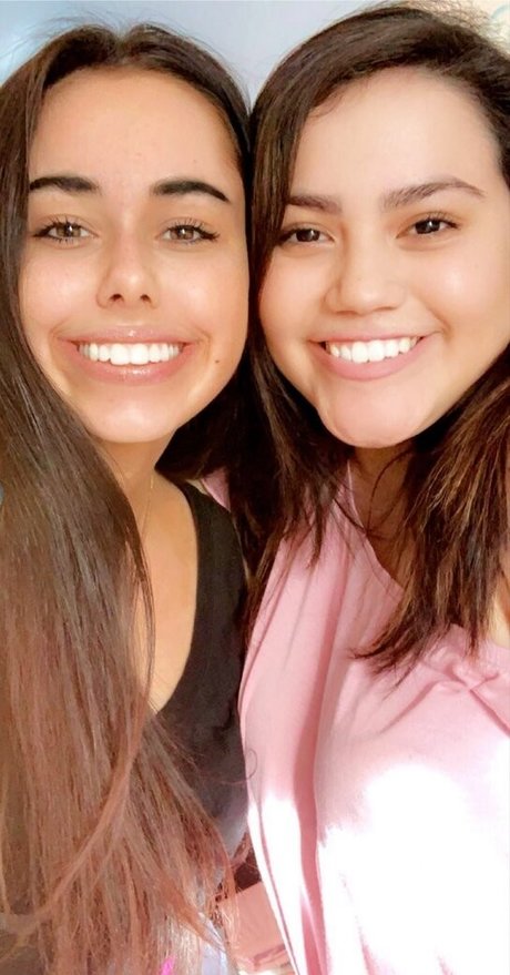 Nerdysara model sex pic