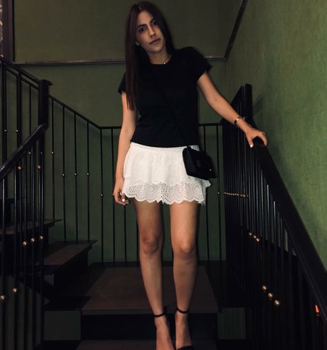 Meshi Malka star nudes archive