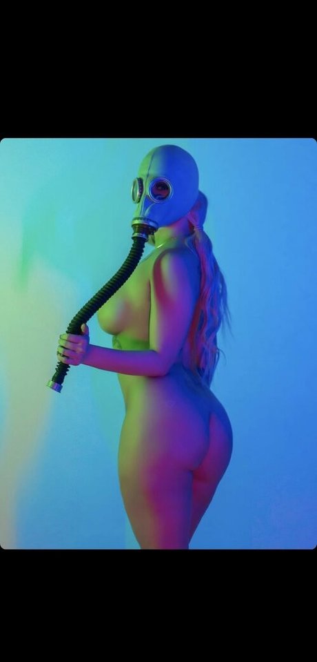 sarahsnow model perfect img