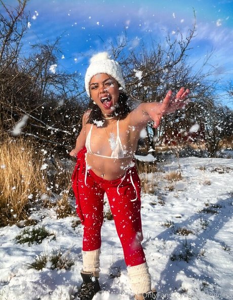 mylilgoddess sexy model pictures