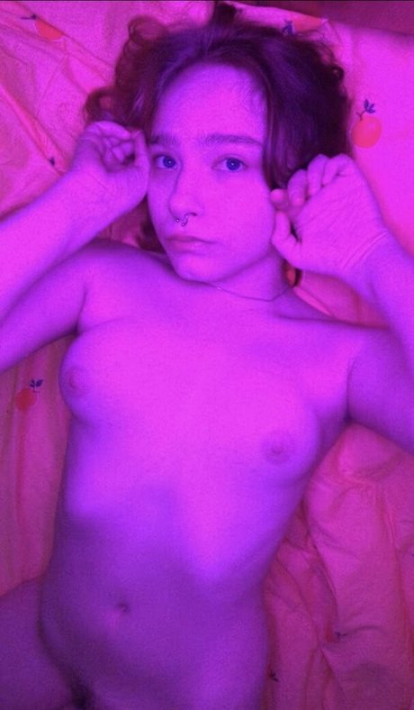 lamblet sexy model img