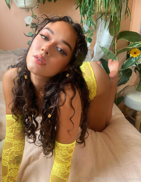 pixeifree best actress img