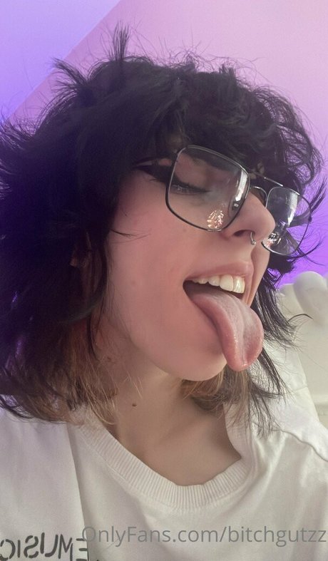 bitchgutzz free pornstar archive