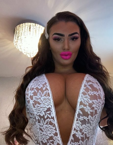 naughtybitchhh8 model pornographic photo