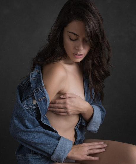 Nina Jade Napoletano exclusive model picture