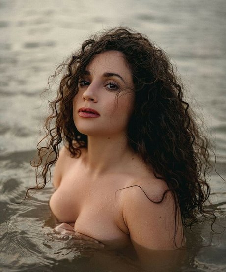 Smallcurlyfry star image