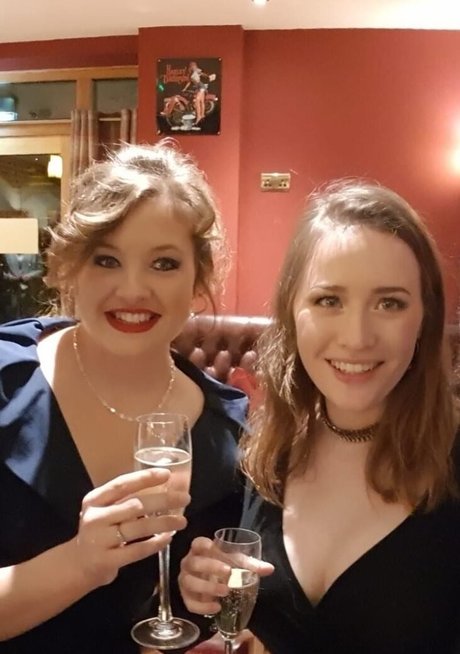 Maton Twins art star image