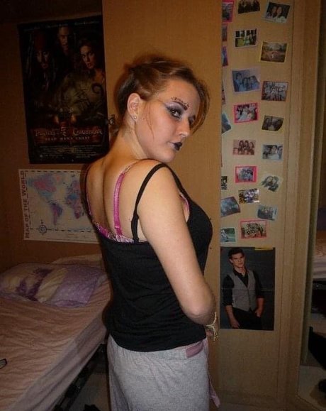 Maton Twins model nude images