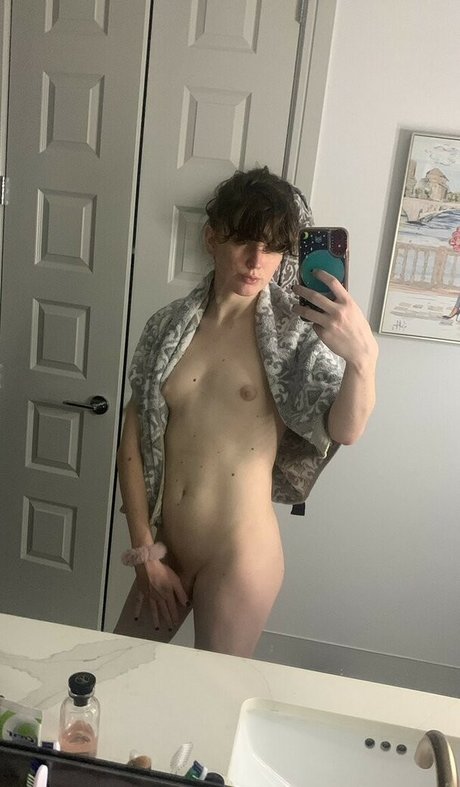 Newdle Head Bella top model images