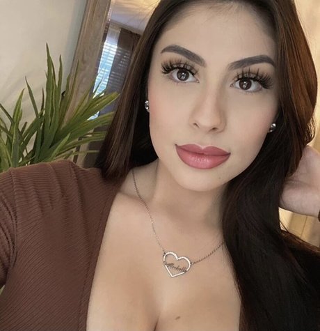 Michelle Balderrama model art pics