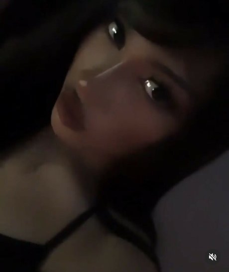 mariahrotic model best pics