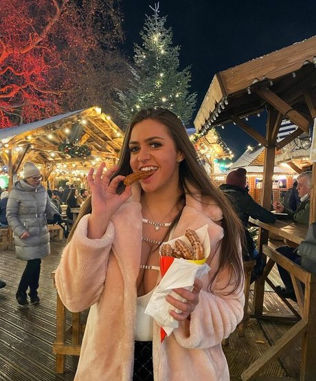 teen lesbian onlyfans hot sex picture