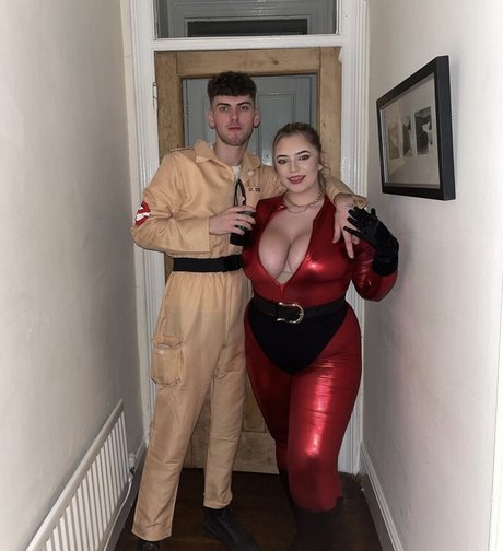 Hollie H pretty pornstar images