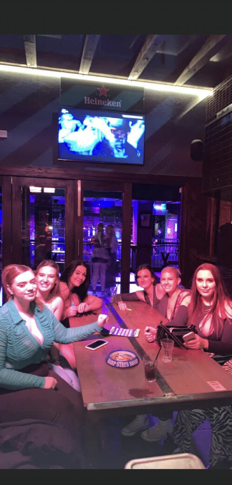 Hollie H nudes pornstar pictures