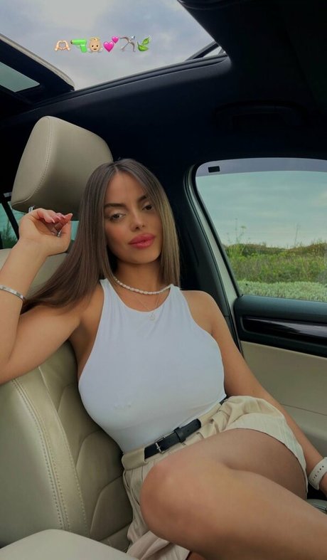 Afek S pornstar hot pictures