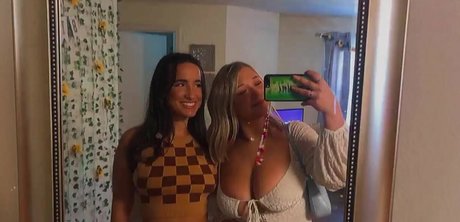 sexy mom onlyfans hot naked pictures