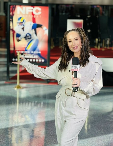 Cheryl Burke star hot pics